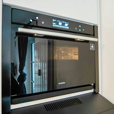 24-7 B Living 아파트