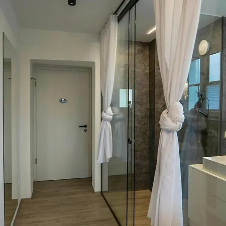 아파트 24-7 B Living *